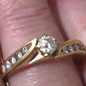 Gold & Diamond Engagement Ring